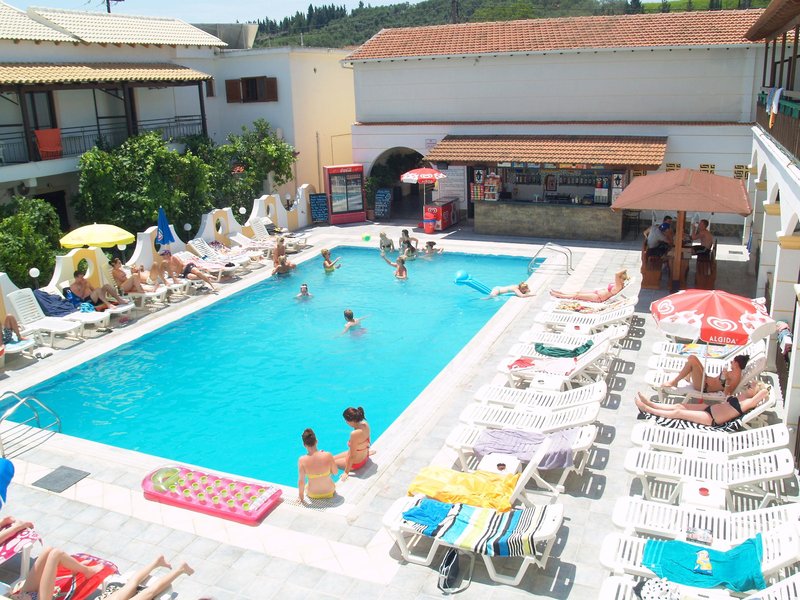 Hotel Lefkimi