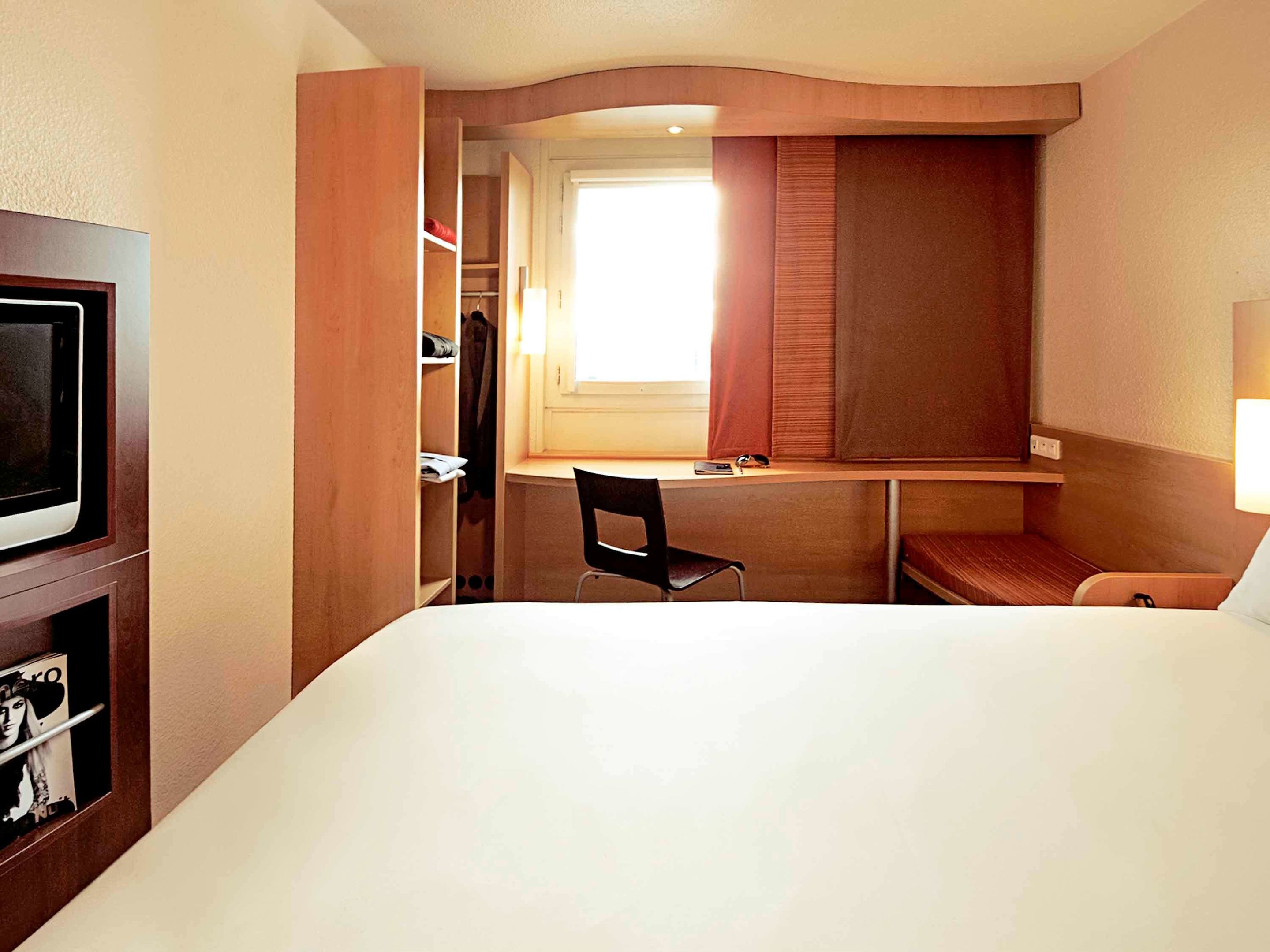 ibis Barcelona Pza Glories 22