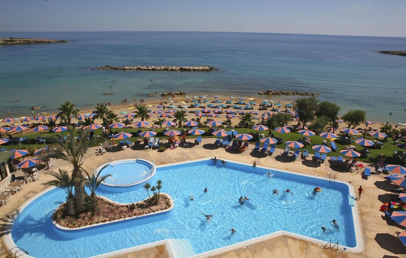 Corallia Beach Hotel Apartments