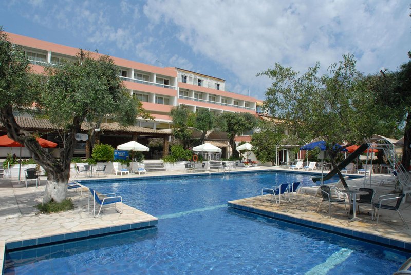 Alexandros Hotel