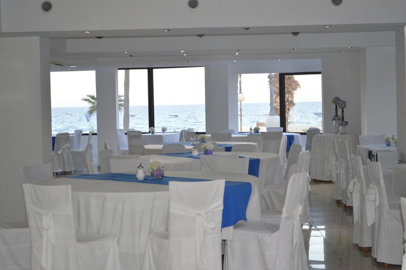 Les Palmiers Beach Hotel