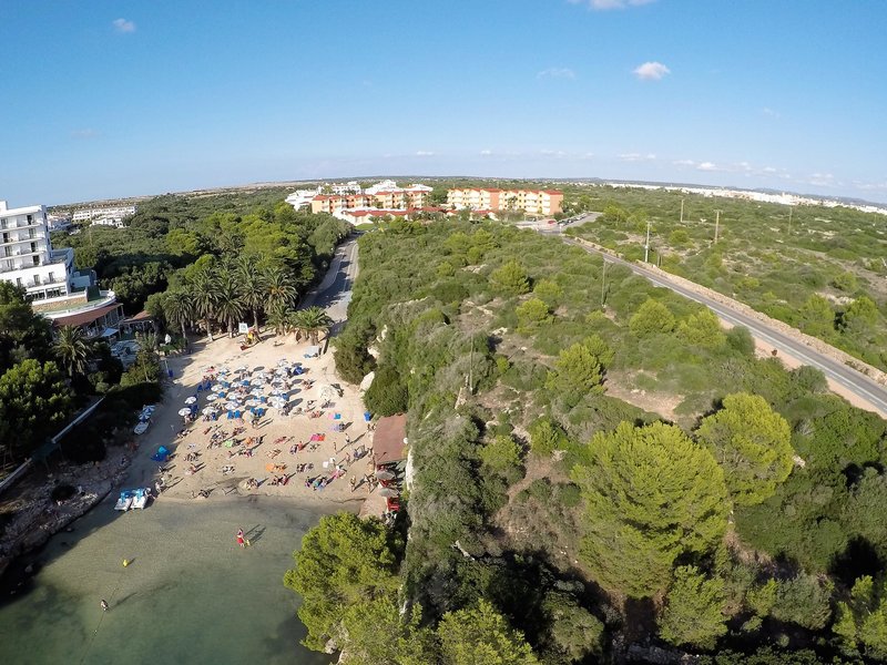 Apartamentos Roc Cala d’en Blanes Beach Club