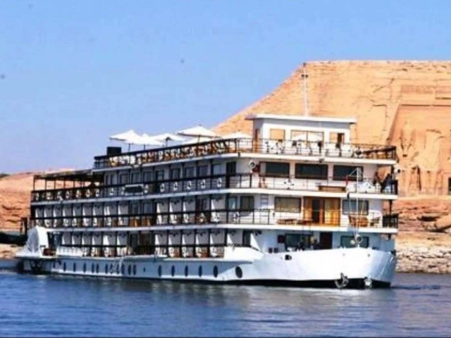 Nile Cruise-Hotel Stay with Cairo Trip - From £749pp